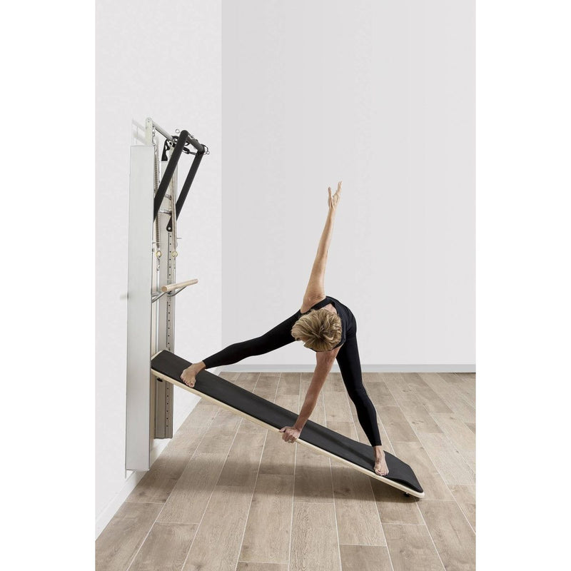 Elina Pilates Wall Board ONNO — close-up
